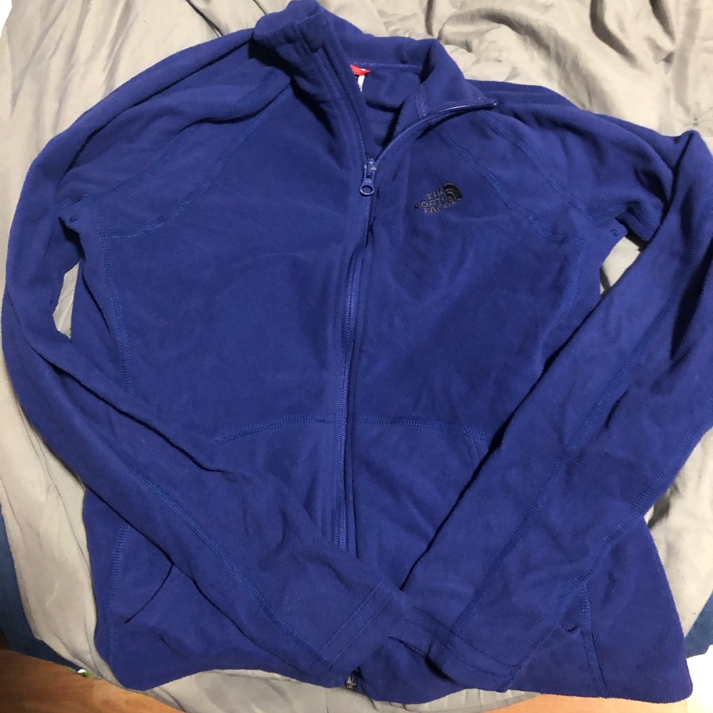 ❤️ 3/$10 Women’s North Face Purple Fleece Zip-Up